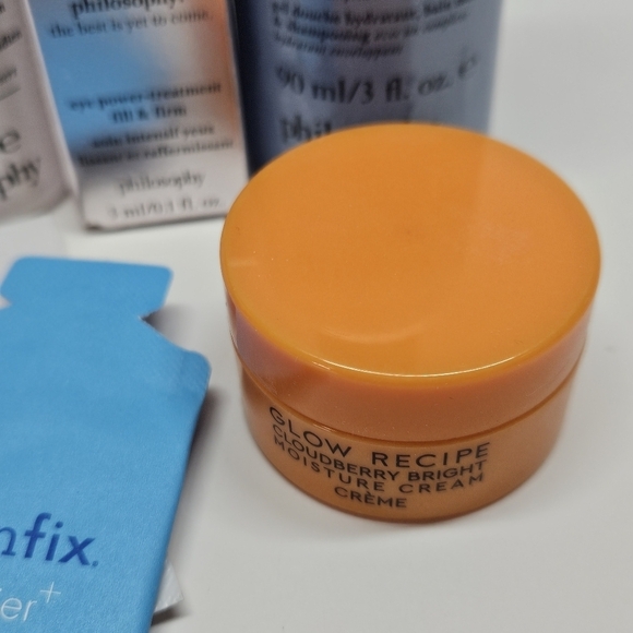 NEW Beauty Bundle Sampler Philosophy Glow Recipe Dennis Gross SkinFix VS - Picture 5 of 5